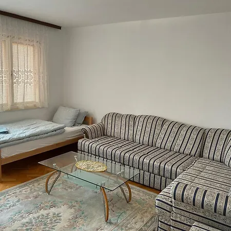 Biser Private Free Parking Apartment