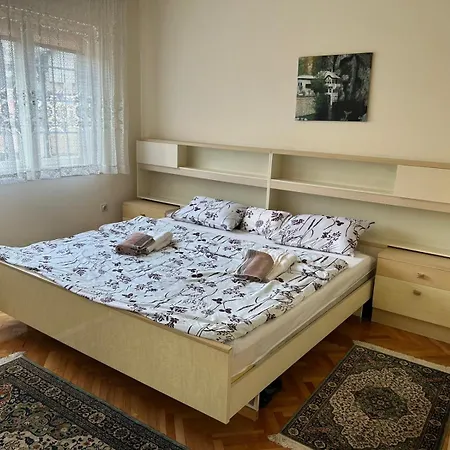 Biser Private Free Parking Apartment *