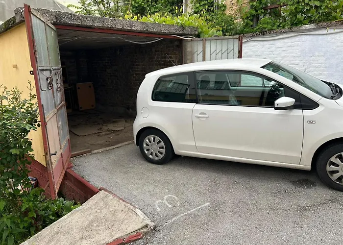 Biser Private Free Parking * Sarajevo