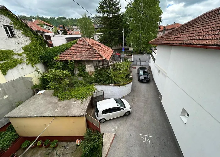 Biser Private Free Parking